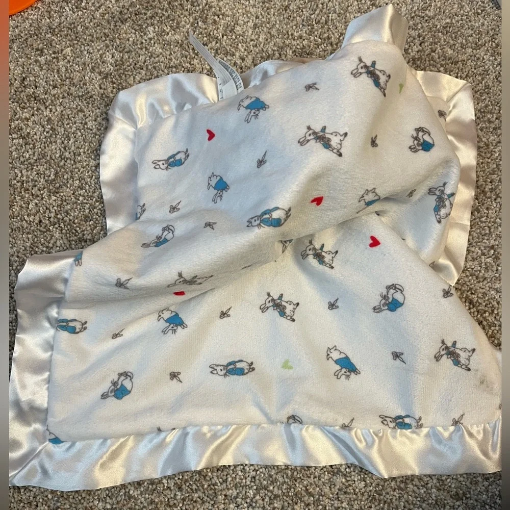 Peter Rabbit Baby Bundle - Picture 3 of 10